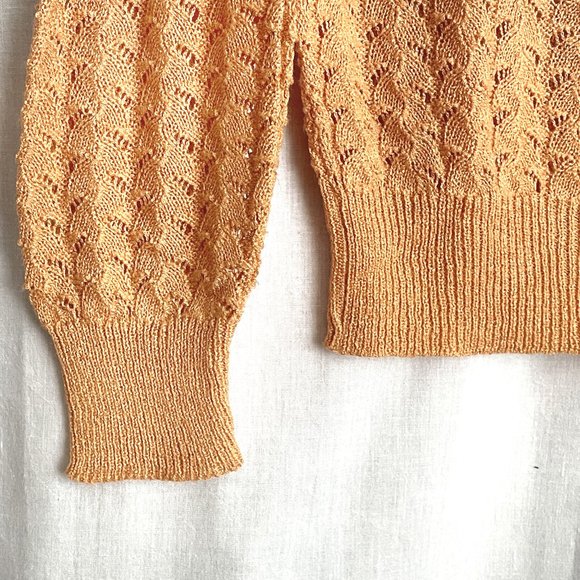 Light orage knit women's sweater, beautiful, size L. Long sleeve - Picture 3 of 3